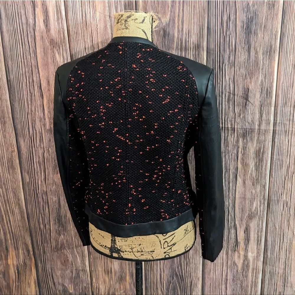 Express Jacket - Picture 5 of 15